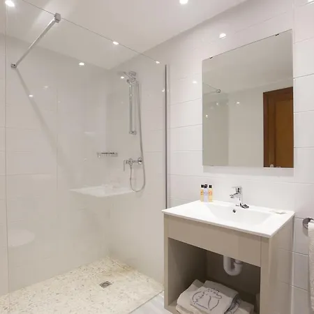 Villa Cabot Borras *