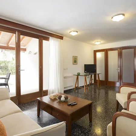 Villa Cabot Borras *