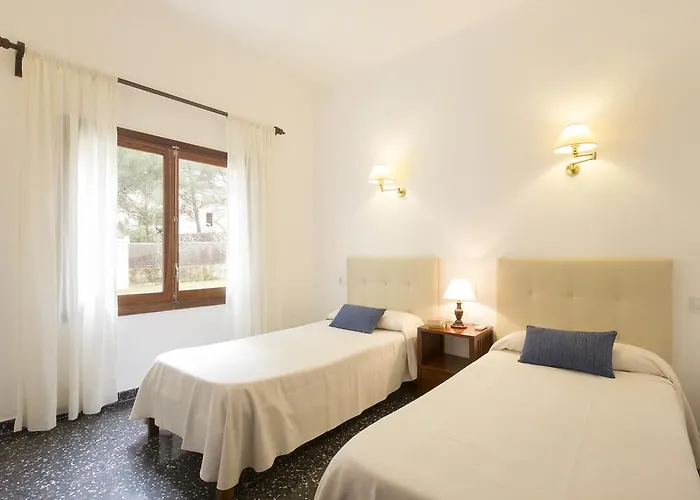 Villa Cabot Borras *