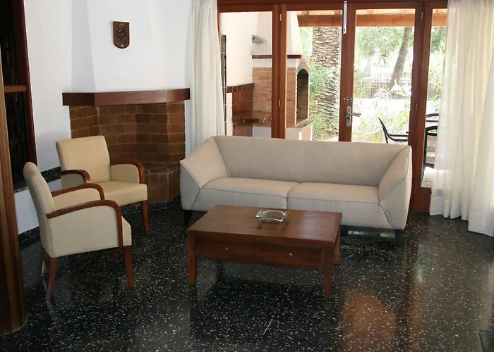 Villa Cabot Borras *