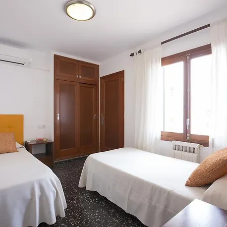 Villa Cabot Borras